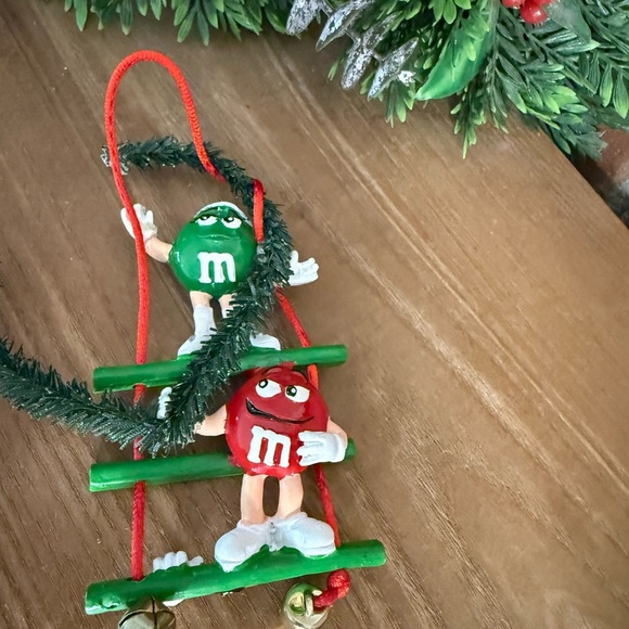 1990’s M&M's Green and Red Christmas Ornament - Picture 8 of 8